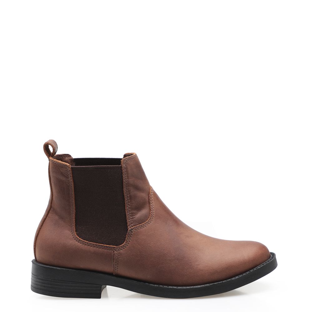 basic chelsea boots