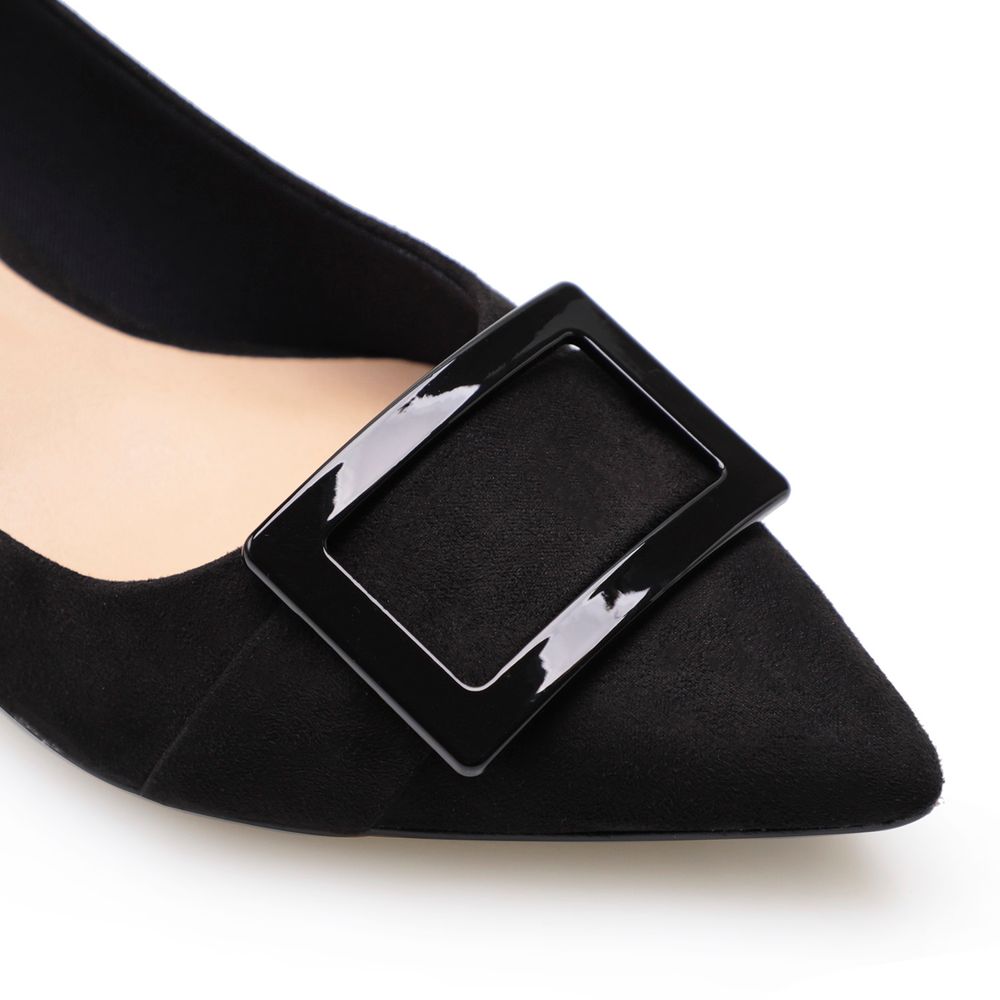 scarpin branco com fivela