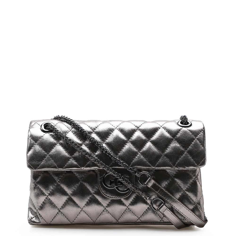 chanel crumpled calfskin flap bolsa