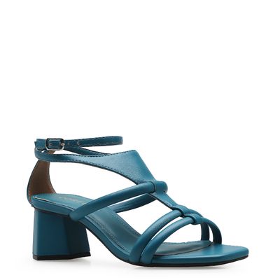 Sandália: modelos variados para todos os estilos | Corello