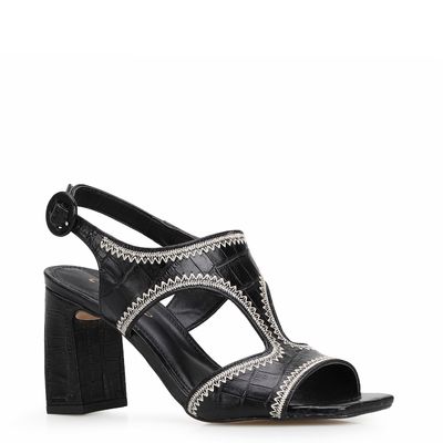 Sandália: modelos variados para todos os estilos | Corello